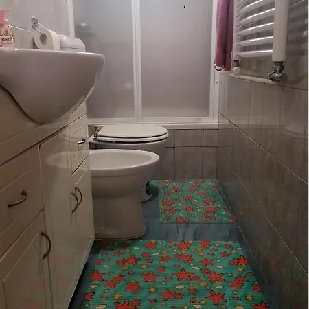 Angelina, 70m From The Beach, Free Parking Apartment *