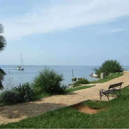Apartment Angelina, 70m From The Beach, Free Parking Novigrad (Istria)