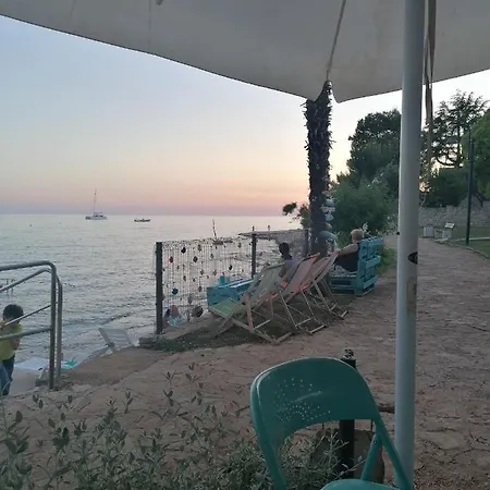 Angelina, 70m From The Beach, Free Parking Apartment Novigrad (Istria)
