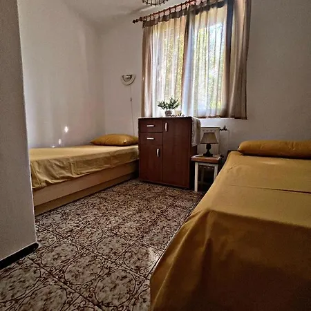 Apartment Angelina, 70m From The Beach, Free Parking Novigrad (Istria)